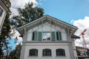 Riegelhaus-Fenster